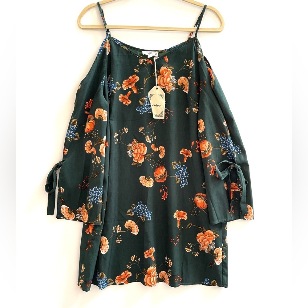 ENTRO green floral cold shoulder dress NWT - Picture 6 of 6